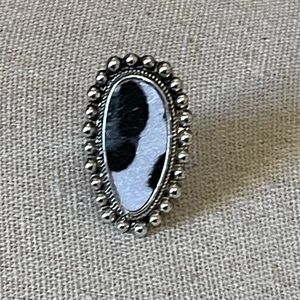 💥NEW ARRIVAL!💥 Charlotte Black and White Cow Print Oval Adjustable Ring